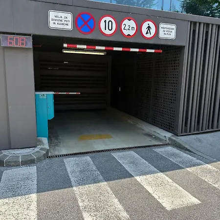 Downtown With A View Διαμέρισμα *